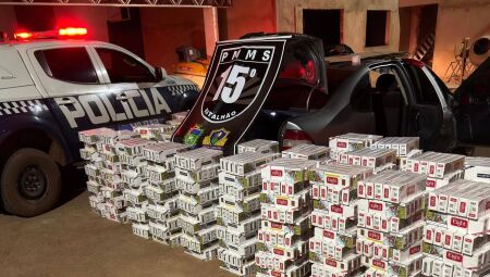 Cigarros apreendidos pelos policiais