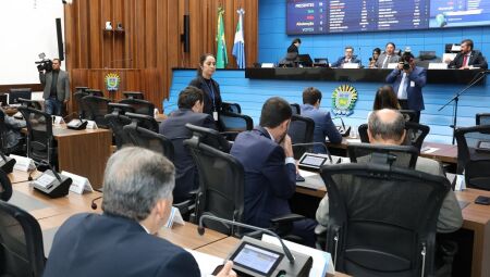Assembleia Legislativa de Mato Grosso do Sul   Veja mais no site da ALEMS: https://www.al.ms.gov.br/Noticias/144267/alems-publica-edital-de-concurso-com-remuneracao-inicial-de-ate-r-8-mil