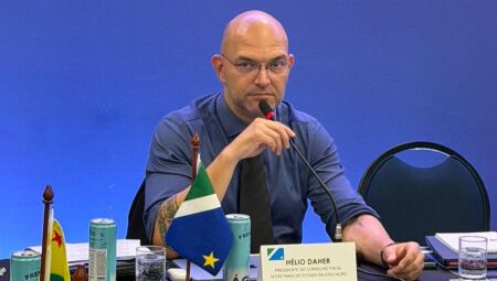 Secret&aacute;rio estadual H&eacute;lio Daher 