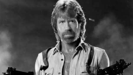 Chuck Norris estava internado