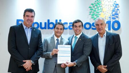 Beto contou com a presen&ccedil;a do governador Riedel, Azambuja e Marcos Pereira
