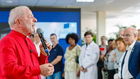 Segundo Paes, a introdu&ccedil;&atilde;o do medicamento na rede p&uacute;blica de sa&uacute;de da cidade do Rio ocorrer&aacute; a partir de ter&ccedil;a-feira (17)