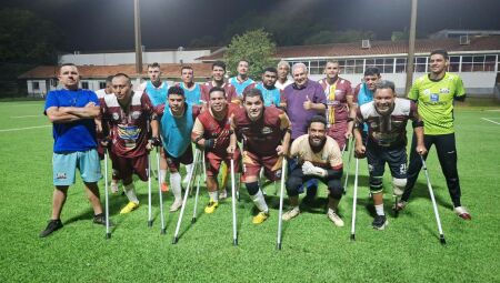 O Presidente da FFMS, Estev&atilde;o Petrall&aacute;s, visitou a equipe do Pantanal Esporte Clube durante a prepara&ccedil;&atilde;o para o quadrangular