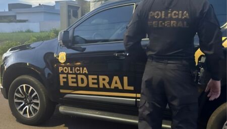 Policiais e bombeiro participavam de organiza&ccedil;&atilde;o criminosa de contrabando, aponta PF