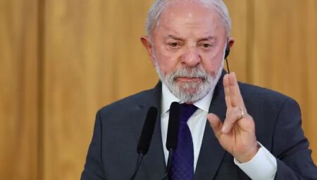 Lula esteve em agenda internacional com o presidente da &Aacute;frica do Sul