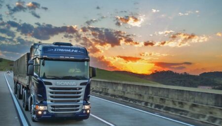 PRF estabelece calend&aacute;rio de restri&ccedil;&otilde;es para ve&iacute;culos de carga em 2026
