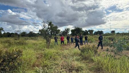 Suspeitos foram detidos pelas equipes da PM