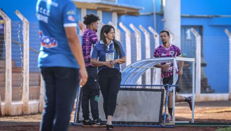 Mulheres est&atilde;o cada vez mais inseridas nos gramados