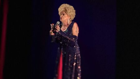 Com classifica&ccedil;&atilde;o livre, a apresenta&ccedil;&atilde;o busca proporcionar uma noite de humor e emo&ccedil;&atilde;o