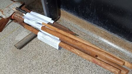 Materiais apreendidos pela pol&iacute;cia 