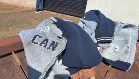 Casaco em que o beb&ecirc; estava enrolado
