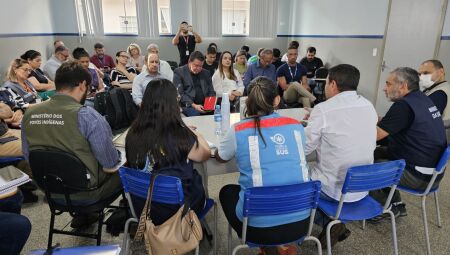 Centro de Opera&ccedil;&otilde;es de Emerg&ecirc;ncias em Sa&uacute;de P&uacute;blica j&aacute; realizou a primeira reuni&atilde;o para tomada de decis&otilde;es urgentes.