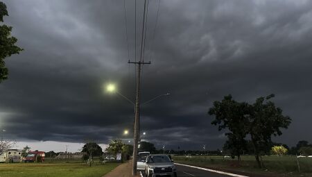 Chuvas fortes e temporais intensos devem atingir MS.