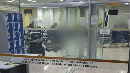 Homem em surto morre dentro de ag&ecirc;ncia banc&aacute;ria na Capital