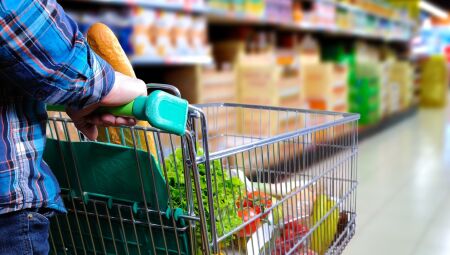 Comprinhas do almo&ccedil;o liberadas! Mercados podem abrir na Sexta-feira Santa na Capital