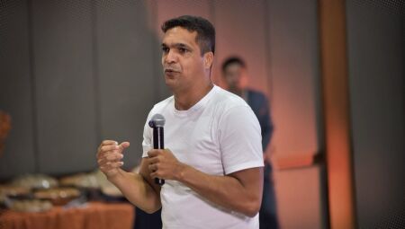 Com a nova filia&ccedil;&atilde;o e o an&uacute;ncio antecipado, Daciolo tenta mais uma vez viabilizar seu nome