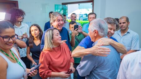 Paulo Duarte, Lia e Caravina durante evento da sigla com Azambuja