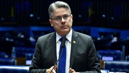 Relat&oacute;rio final da CPI do Crime pede indiciamento de ministros do STF e PGR
