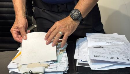 Diversos documentos foram apreendidos na opera&ccedil;&atilde;o