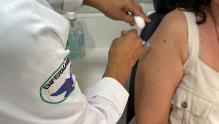 Com mais de 2,5 milh&otilde;es de doses aplicadas no ano, o resultado evidencia a capacidade operacional da rede p&uacute;blica 