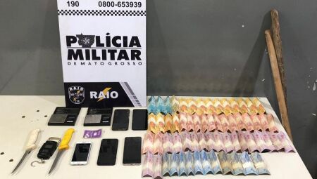 Itens apreendidos - Foto: Divulga&ccedil;&atilde;o / PMMT