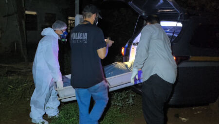 Mulher foi encontrada na pr&oacute;pria resid&ecirc;ncia