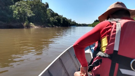 Bombeiros seguem realizando buscas