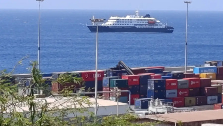 Navio saiu da Argentina para a Espanha