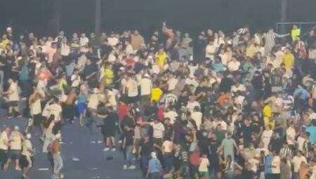 V&iacute;deo: Torcedores do Santos se envolvem em pancadaria em est&aacute;dio na fronteira