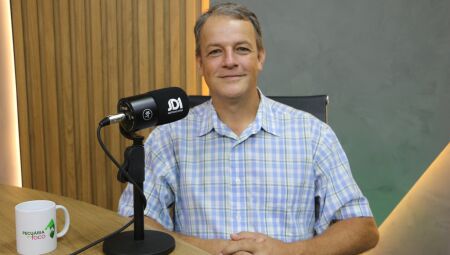 Gustavo Bijos &eacute; apicultor h&aacute; mais de 30 anos e afirma que desinforma&ccedil;&atilde;o &eacute; um dos principais entraves. 
