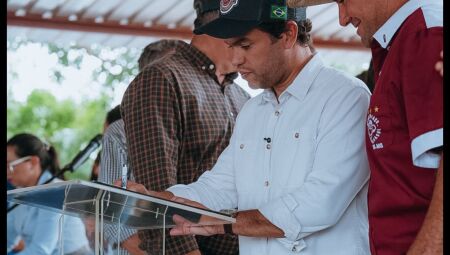 A programa&ccedil;&atilde;o incluiu a entrega e o lan&ccedil;amento de obras nas &aacute;reas de habita&ccedil;&atilde;o