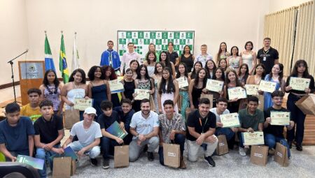 Dos 456 concluintes do curso preparat&oacute;rio no ano passado, 300 foram aprovados no processo seletivo