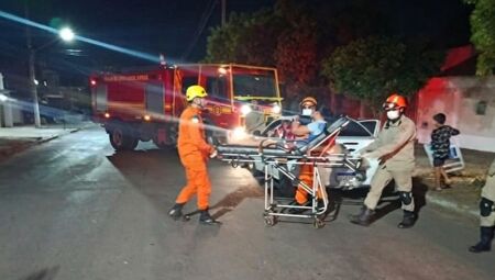 Acidente mobilizou equipes do Corpo de Bombeiros