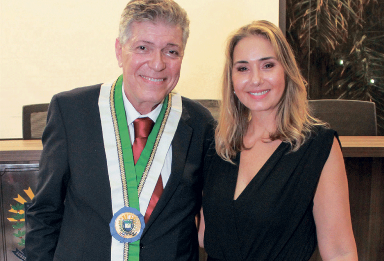 Meu amigo e presidente da Academia Sul-Mato-Grossense de Letras, Henrique de Medeiros, e sua esposa Adriana Estivalet de Medeiros