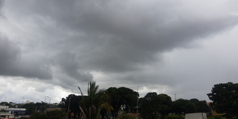 Tempo segue nublado em Campo Grande