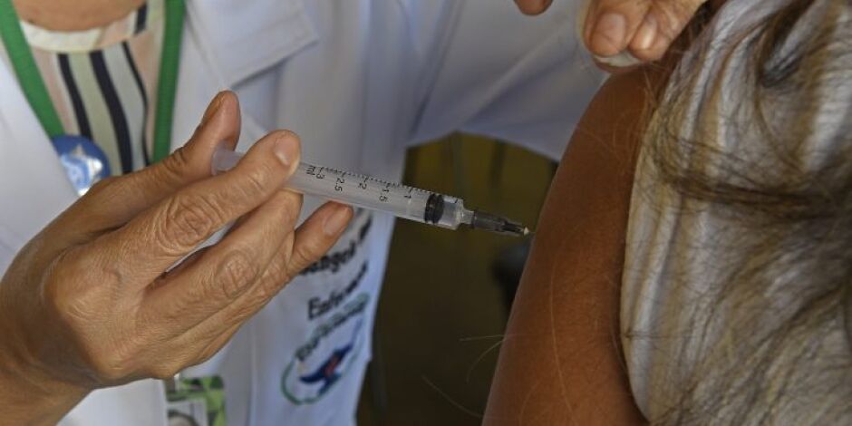 Mato Grosso do Sul recebe mais 92 mil vacinas na batalha contra a gripe