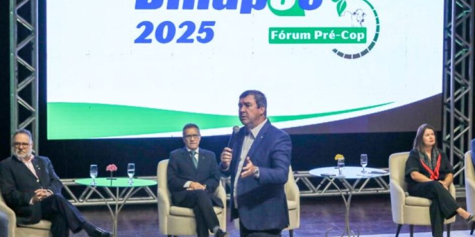 Riedel destaca avanços da agropecuária de MS na Dinapec 2025