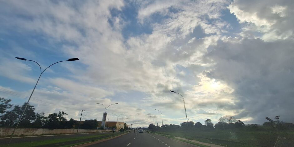 Clima em Campo Grande amanheceu com bastante nuvens