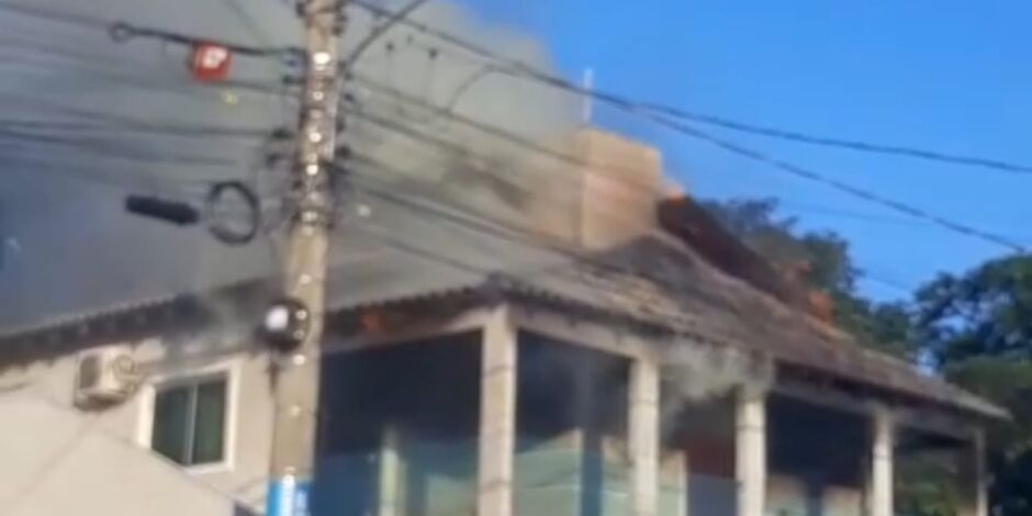 O inc&ecirc;ndio aconteceu na tarde de hoje