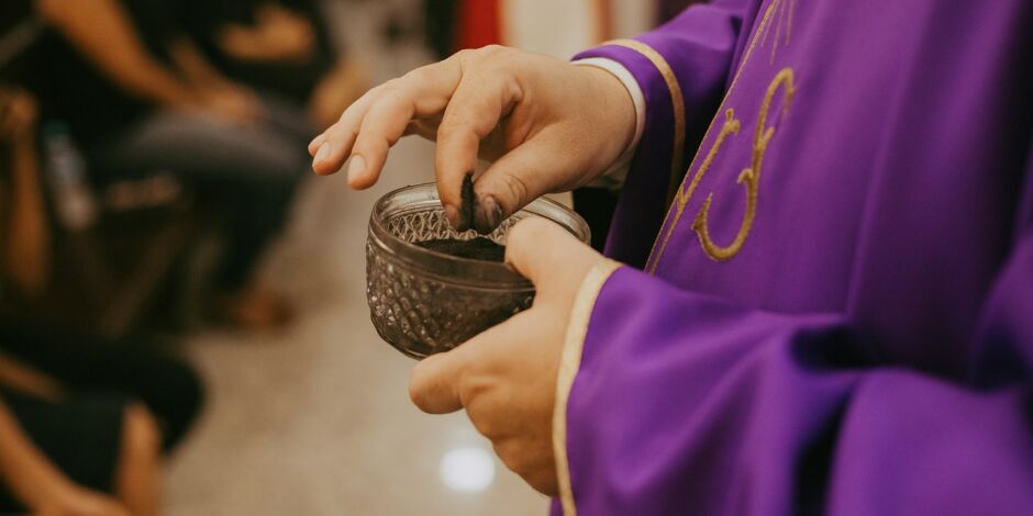 Imposi&ccedil;&atilde;o das Cinzas
