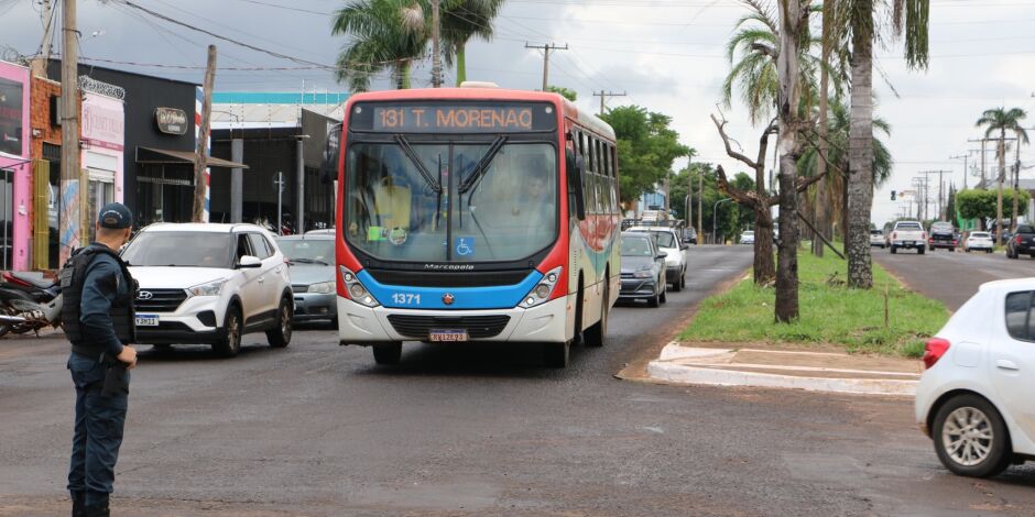 &Ocirc;nibus em Campo Grande - Foto: Vin&iacute;cius Santos