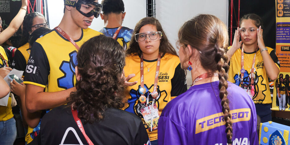 Equipe de Navira&iacute; conquista vaga em competi&ccedil;&atilde;o mundial de rob&oacute;tica
