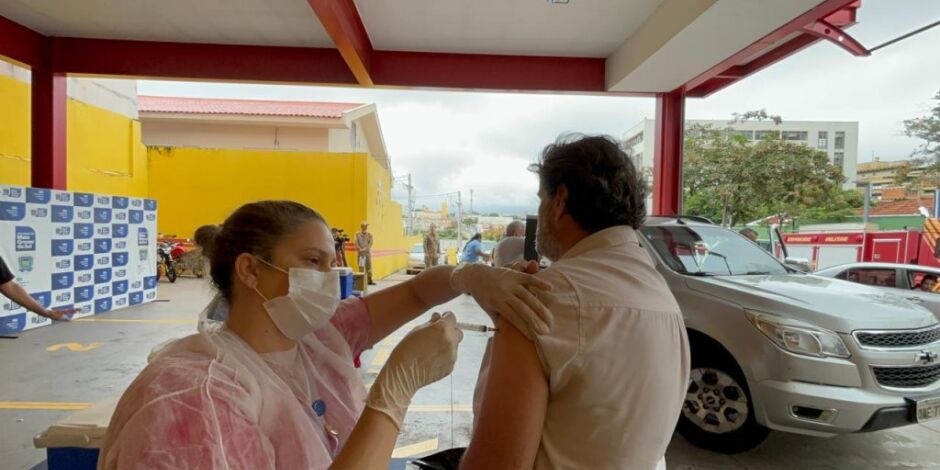 Imuniza&ccedil;&atilde;o contra a gripe come&ccedil;a em MS