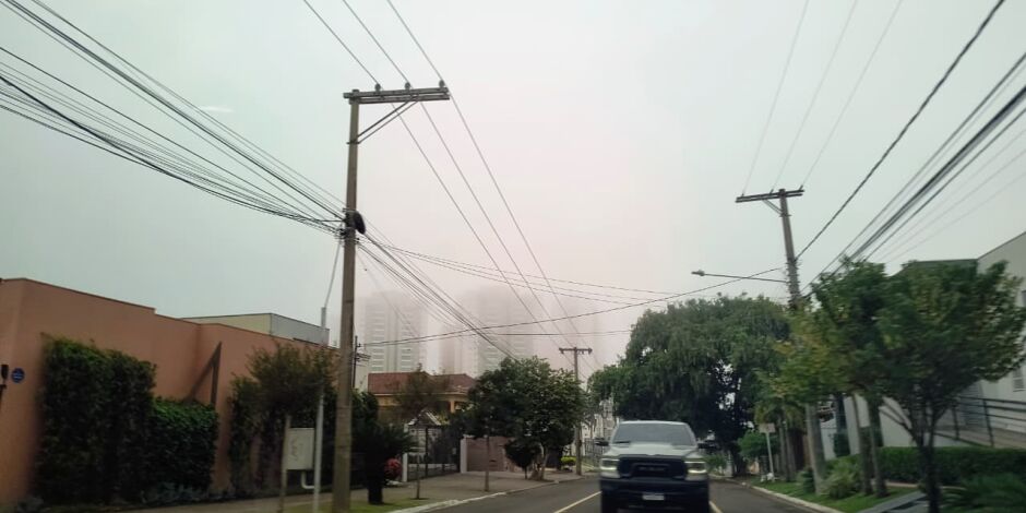 Dia come&ccedil;ou neblina em Campo Grande