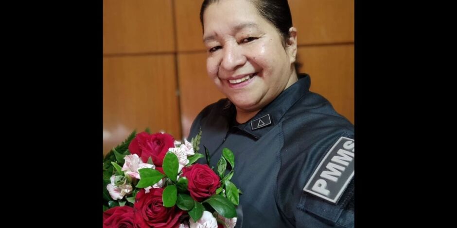 Amigos e autoridades se despedem da subtenente Marlene
 