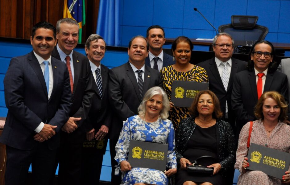 Herculano Borges, Paulo Corrêa e os procuradores de Justiça: Antônio Siufi Neto, Silvio Cesar Maluf, Jaceguara Dantas da Silva, Humberto de Matos Brittes, Aroldo José de Lima, Irma Vieira de Santana e Anzoategui, Adnil Maria da Silva e Mara Cristiane Cris