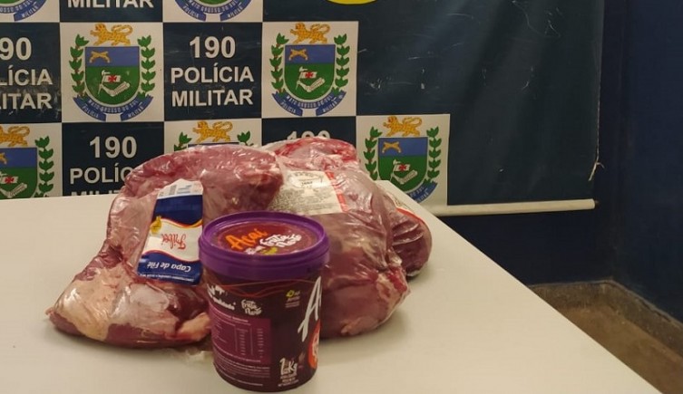 Mulher com dois filhos furta 12kg de carne e açai em ...