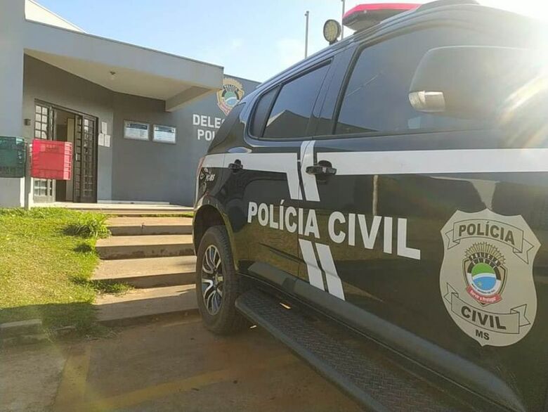 Mulher tem a &aacute;gua de casa envenenada e procura pol&iacute;cia em MS 