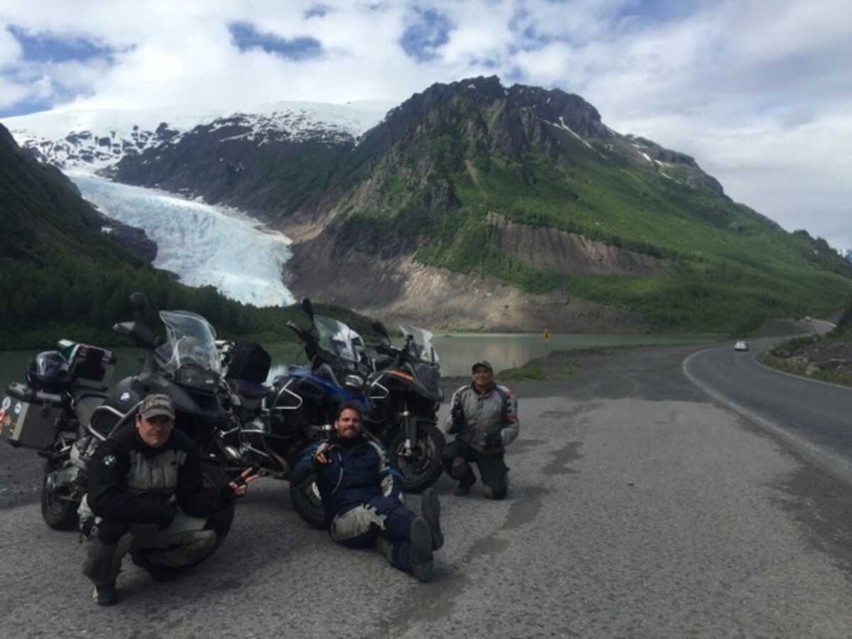 De Caxias do Sul até o Alasca: caxiense percorre 17 países de moto