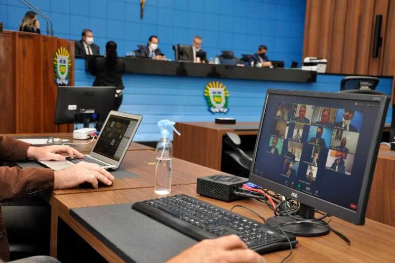 Sessão na Assembleia Legislativa